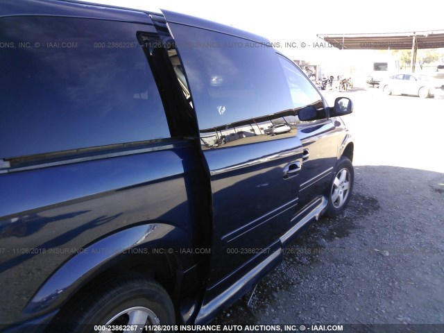 2D4GP44L25R500604 - 2005 DODGE GRAND CARAVAN SXT BLUE photo 6