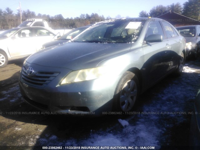 4T1BE46K07U563025 - 2007 TOYOTA CAMRY NEW GENERAT CE/LE/XLE/SE GREEN photo 2