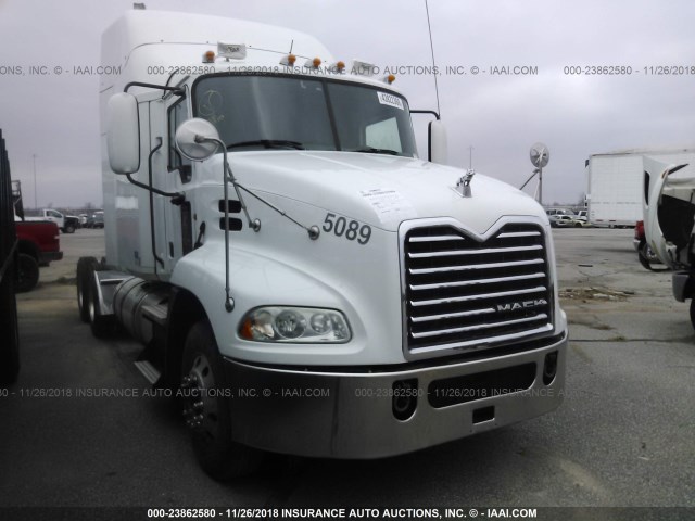 1M1AW09Y6CM025543 - 2012 MACK CXU613  WHITE photo 1