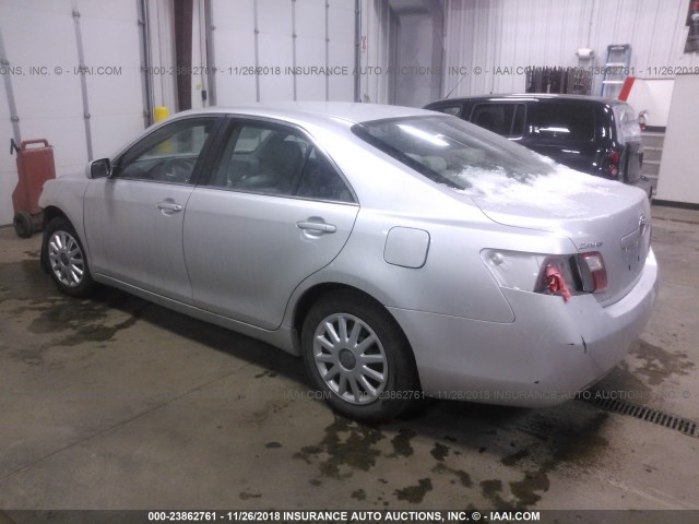4T4BE46K78R022755 - 2008 TOYOTA CAMRY CE/LE/XLE/SE SILVER photo 3