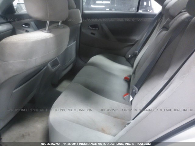 4T4BE46K78R022755 - 2008 TOYOTA CAMRY CE/LE/XLE/SE SILVER photo 8