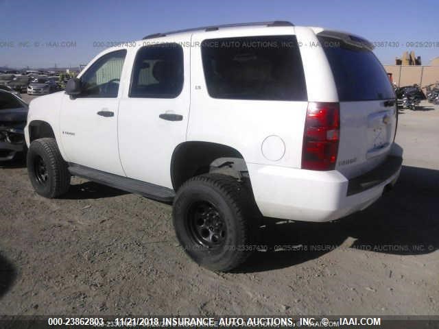 1GNFK13007R196816 - 2007 CHEVROLET TAHOE K1500 WHITE photo 3