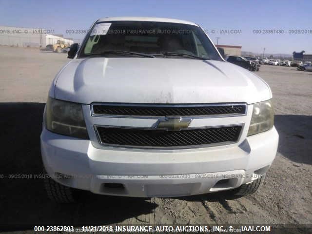 1GNFK13007R196816 - 2007 CHEVROLET TAHOE K1500 WHITE photo 6