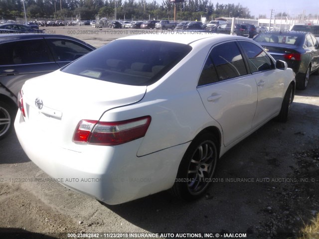 4T1BE46K19U887748 - 2009 TOYOTA CAMRY SE/LE/XLE WHITE photo 4