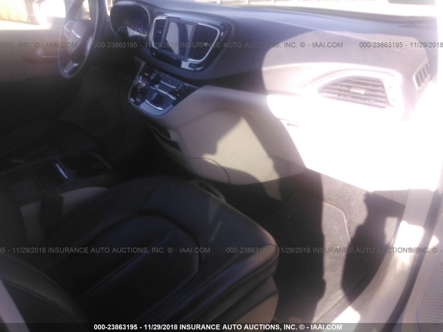 2C4RC1BG4JR192786 - 2018 CHRYSLER PACIFICA TOURING L Արծաթագույն լուսանկար 5