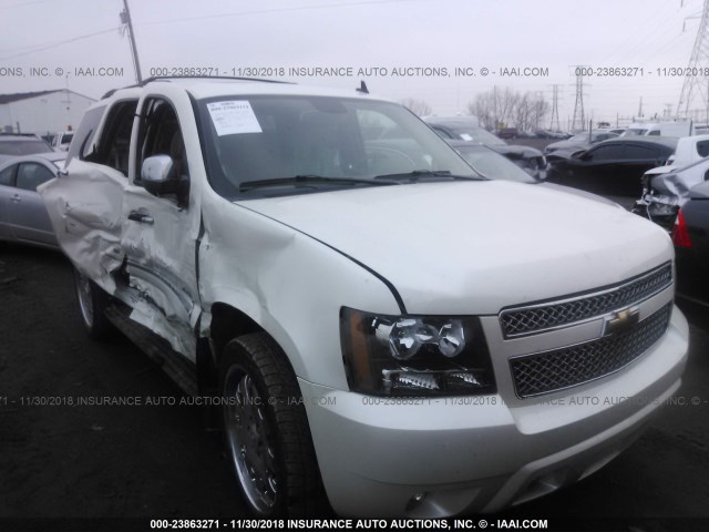 1GNUKCE04AR209283 - 2010 CHEVROLET TAHOE K1500 LTZ WHITE photo 1