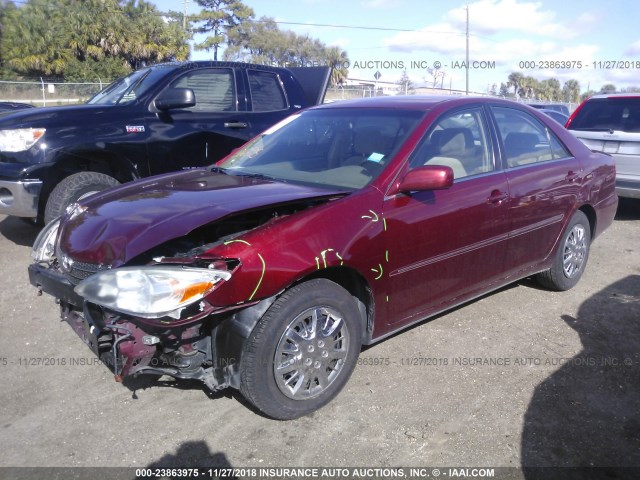 4T1BE32K22U045118 - 2002 TOYOTA CAMRY LE/XLE/SE BURGUNDY photo 2