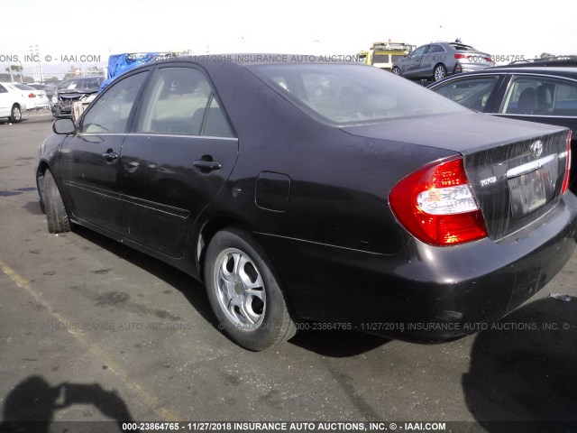 JTDBE32K320049433 - 2002 TOYOTA CAMRY LE/XLE/SE BURGUNDY photo 3