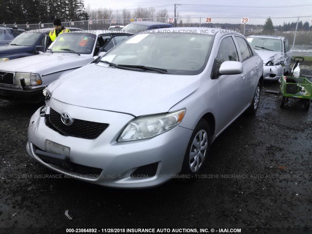 1NXBU40E89Z086143 - 2009 TOYOTA COROLLA S/LE/XLE SILVER photo 2