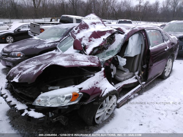 2G1WU583081205952 - 2008 CHEVROLET IMPALA LTZ RED photo 2