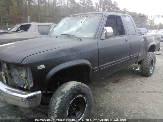 1B7GG23YXTS503762 - 1996 DODGE DAKOTA BLACK photo 2