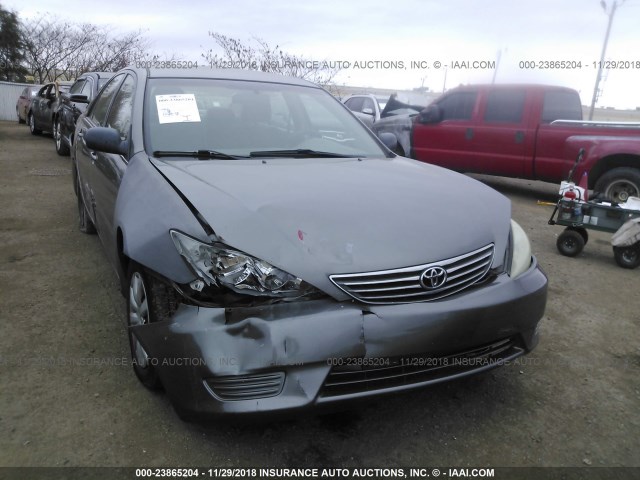 4T1BE32K85U570396 - 2005 TOYOTA CAMRY LE/XLE/SE GRAY photo 6