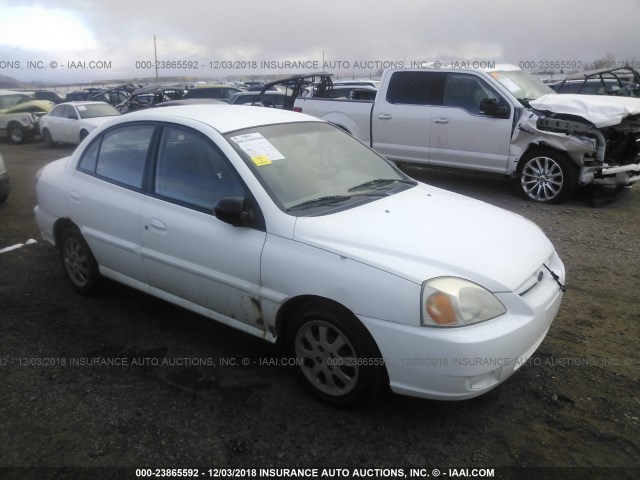 KNADC125556374452 - 2005 KIA RIO WHITE photo 1