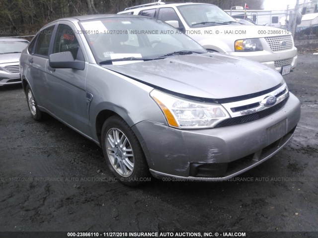 1FAHP35N58W264818 - 2008 FORD FOCUS SE/SEL/SES GRAY photo 1