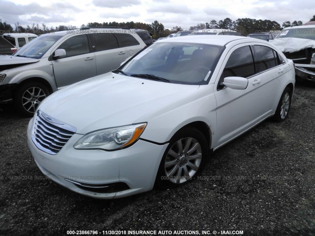 1C3CCBBB3DN579464 - 2013 CHRYSLER 200 TOURING WHITE photo 2