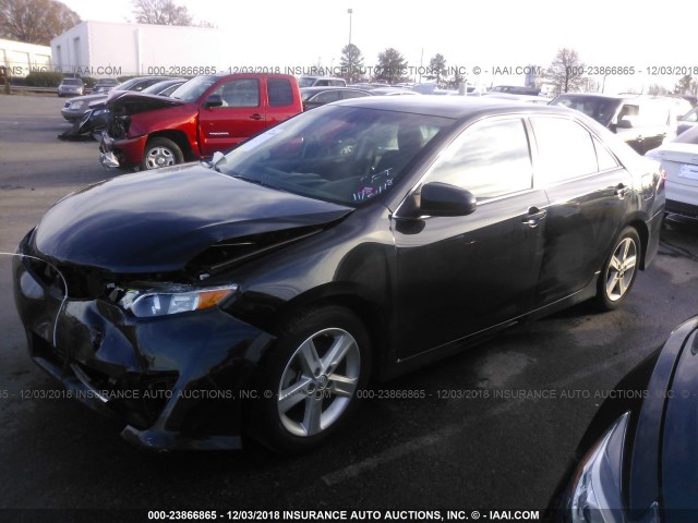 4T1BF1FKXEU381700 - 2014 TOYOTA CAMRY L/SE/LE/XLE 黑色 照片 2