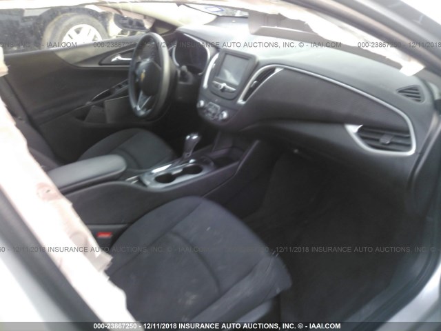 1G1ZB5STXGF299874 - 2016 CHEVROLET MALIBU LS Gümüş foto 5