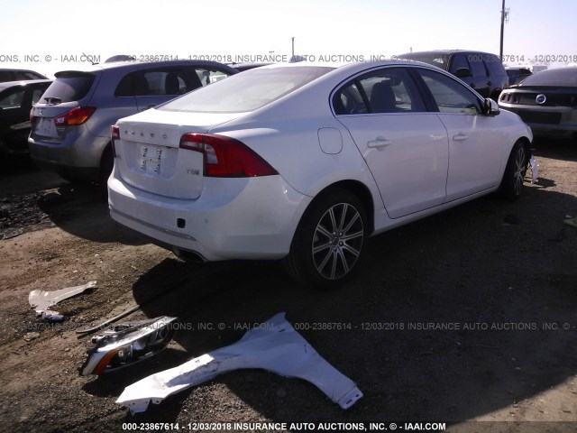 LYV402HK1JB165921 - 2018 VOLVO S60 PREMIER WHITE photo 4