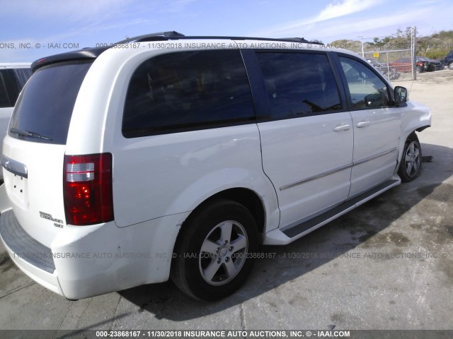 2D4RN5DX2AR125010 - 2010 DODGE GRAND CARAVAN SXT WHITE photo 4