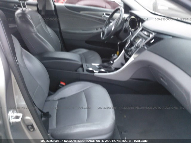 KMHEC4A43BA000699 - 2011 HYUNDAI SONATA HYBRID SILVER photo 5