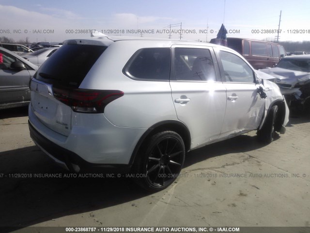 JA4AZ3A39HZ034170 - 2017 MITSUBISHI OUTLANDER SE/SEL WHITE photo 4