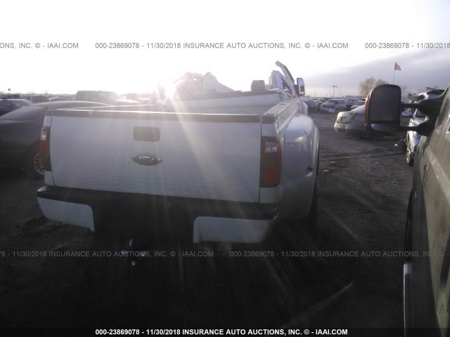 1FTXW42R58EA11445 - 2008 FORD F450 SUPER DUTY WHITE photo 4