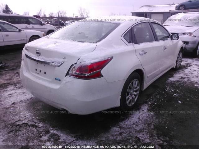 1N4AL3AP0EC137346 - 2014 NISSAN ALTIMA 2.5/S/SV/SL WHITE photo 4