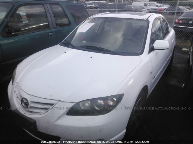 JM1BK323551271228 - 2005 MAZDA 3 S WHITE photo 2