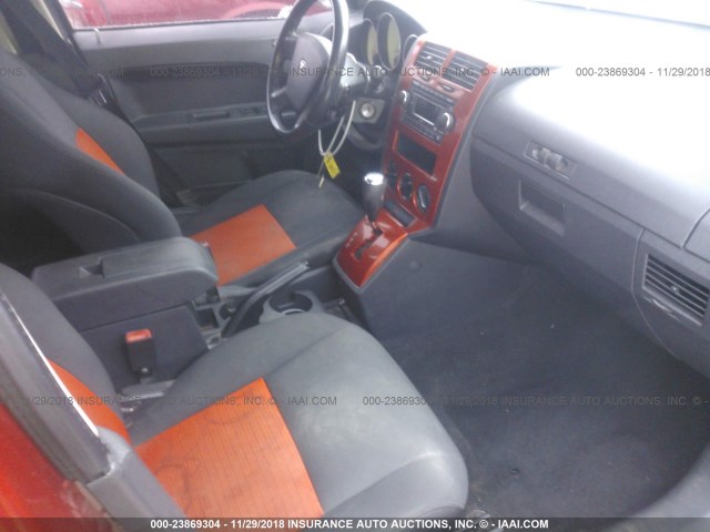 1B3HB48B78D764489 - 2008 DODGE CALIBER SXT ORANGE photo 5