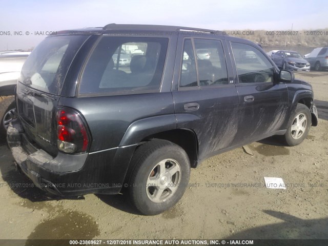 1GNDT13S142410478 - 2004 CHEVROLET TRAILBLAZER LS/LT BLACK photo 4