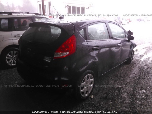 3FADP4EJ8DM224177 - 2013 FORD FIESTA SE BLACK photo 4