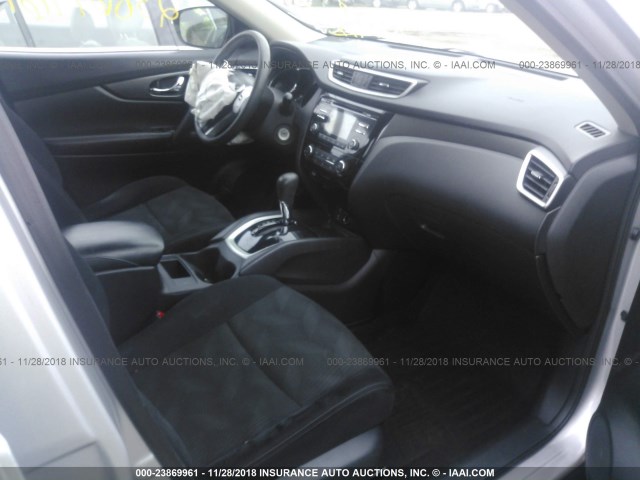 5N1AT2MV9EC867752 - 2014 NISSAN ROGUE S/SL/SV SILVER photo 5