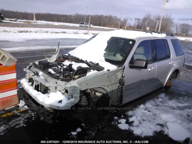 1FMEU73E67UA71776 - 2007 FORD EXPLORER XLT SILVER photo 2