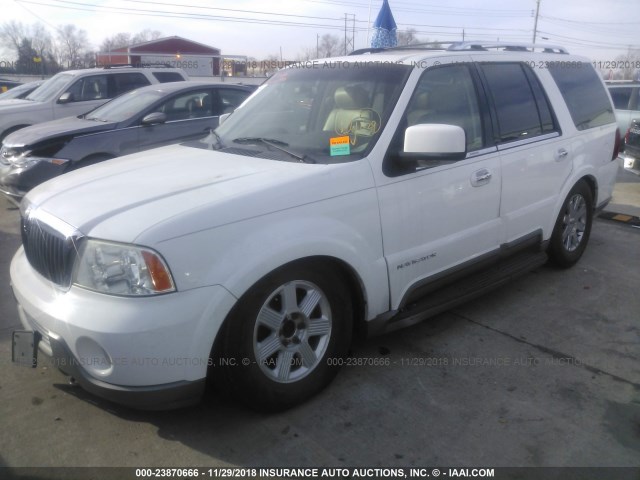 5LMFU28R23LJ03090 - 2003 LINCOLN NAVIGATOR 白色 照片 2