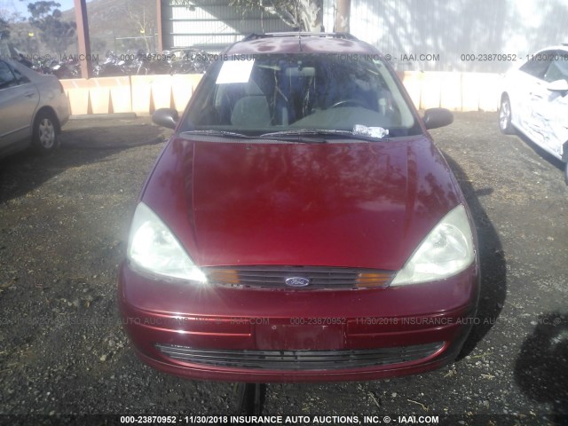 1FAHP36311W227591 - 2001 FORD FOCUS SE/SE COMFORT RED photo 6