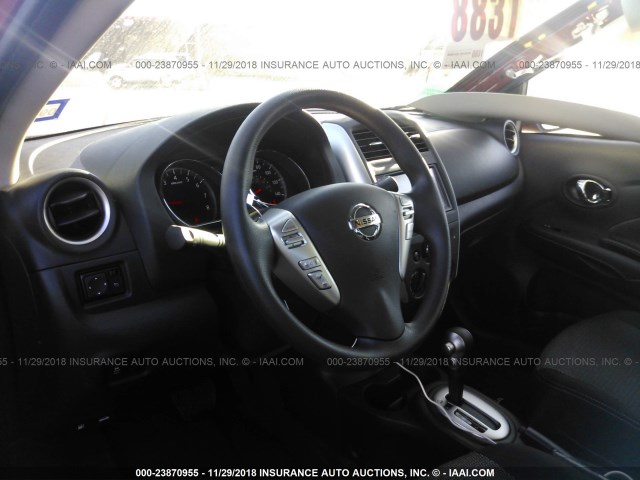 3N1CN7AP9KL806785 - 2019 NISSAN VERSA MAROON photo 5