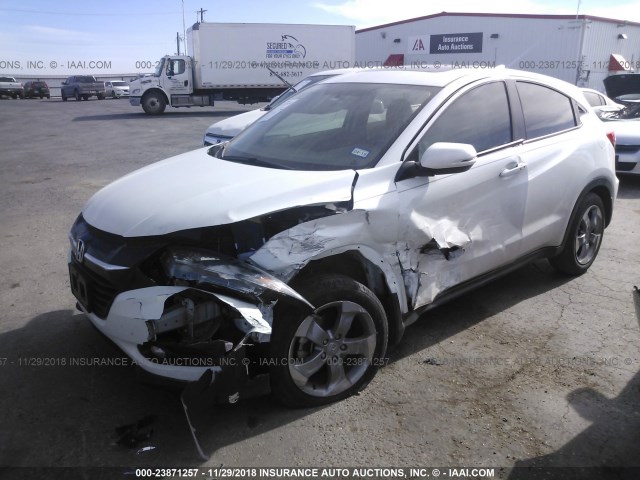 3CZRU5H53HM720355 - 2017 HONDA HR-V EX WHITE photo 2