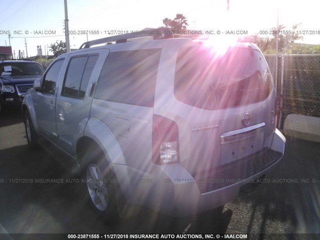 5N1AR18U88C604487 - 2008 NISSAN PATHFINDER S/LE/SE SILVER photo 3