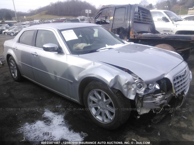 2C3LA63H36H497083 - 2006 CHRYSLER 300C SILVER photo 1