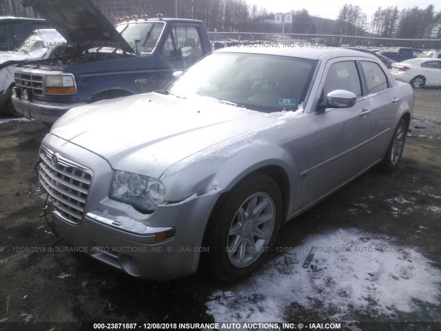 2C3LA63H36H497083 - 2006 CHRYSLER 300C SILVER photo 2