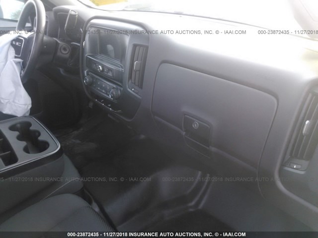 1GTN1LEC3JZ901559 - 2018 GMC SIERRA C1500 WHITE photo 5