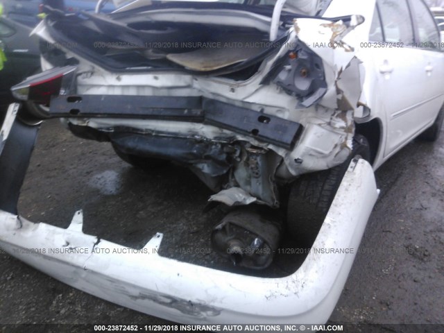 4T1BE30K55U434682 - 2005 TOYOTA CAMRY LE/XLE/SE WHITE photo 6