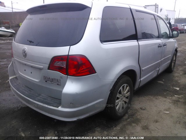 2V8HW44189R579970 - 2009 VOLKSWAGEN ROUTAN S GRAY photo 4