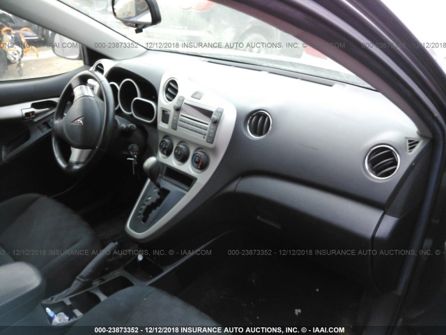 5Y2SM670X9Z434926 - 2009 PONTIAC VIBE GRAY photo 5