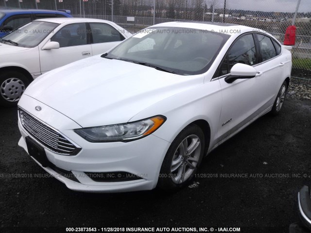 3FA6P0LU0JR139072 - 2018 FORD FUSION SE HYBRID WHITE photo 2