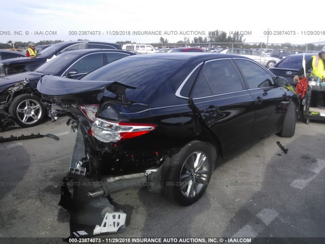 4T1BF1FK8FU100432 - 2015 TOYOTA CAMRY LE/XLE/SE/XSE BLACK photo 4