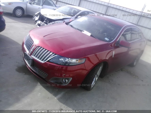 1LNHL9FTXAG614476 - 2010 LINCOLN MKS RED photo 2