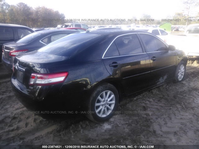 4T4BF3EK8BR119950 - 2011 TOYOTA CAMRY SE/LE/XLE 黑色 照片 4