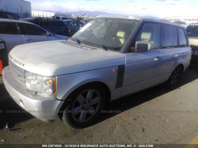 SALME11444A149403 - 2004 LAND ROVER RANGE ROVER HSE SILVER photo 2