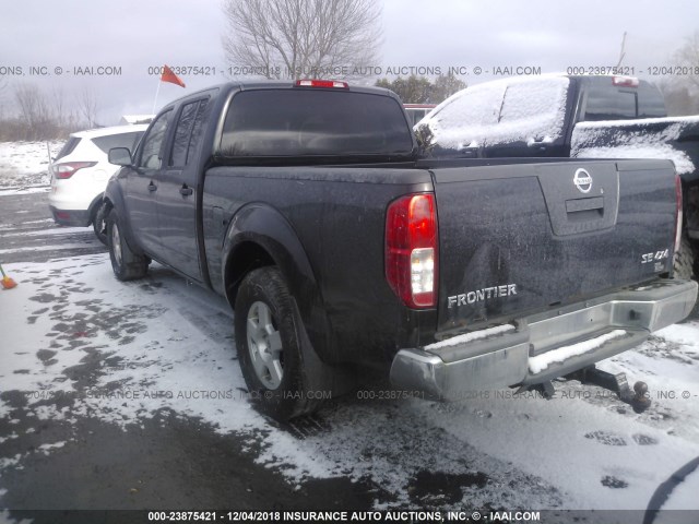 1N6AD09W28C416008 - 2008 NISSAN FRONTIER CREW CAB LE/SE/OFF ROAD BLACK photo 3